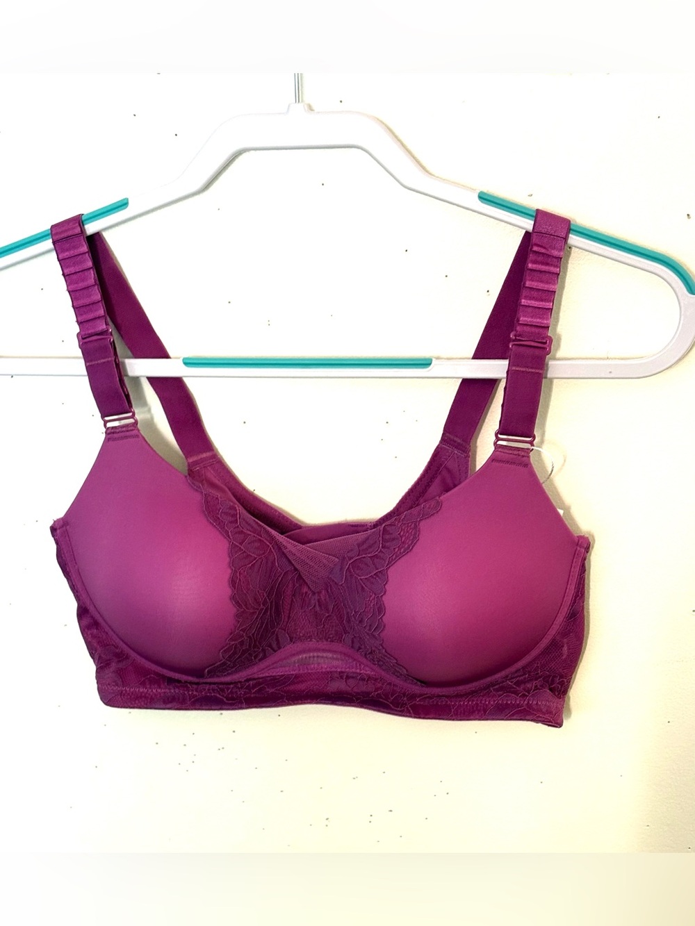 SonaShape Women's Lace-Trim Support Bra - Plum. Size M. NWT.